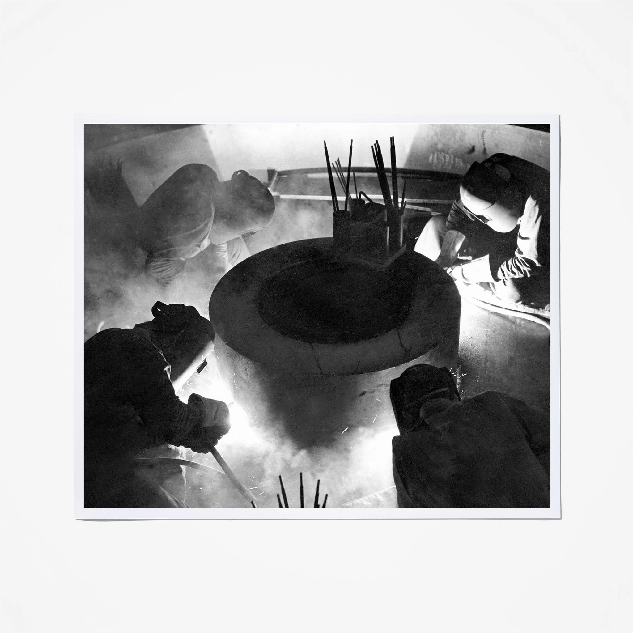 9537-wartime-welders-1.webp Wartime Welders