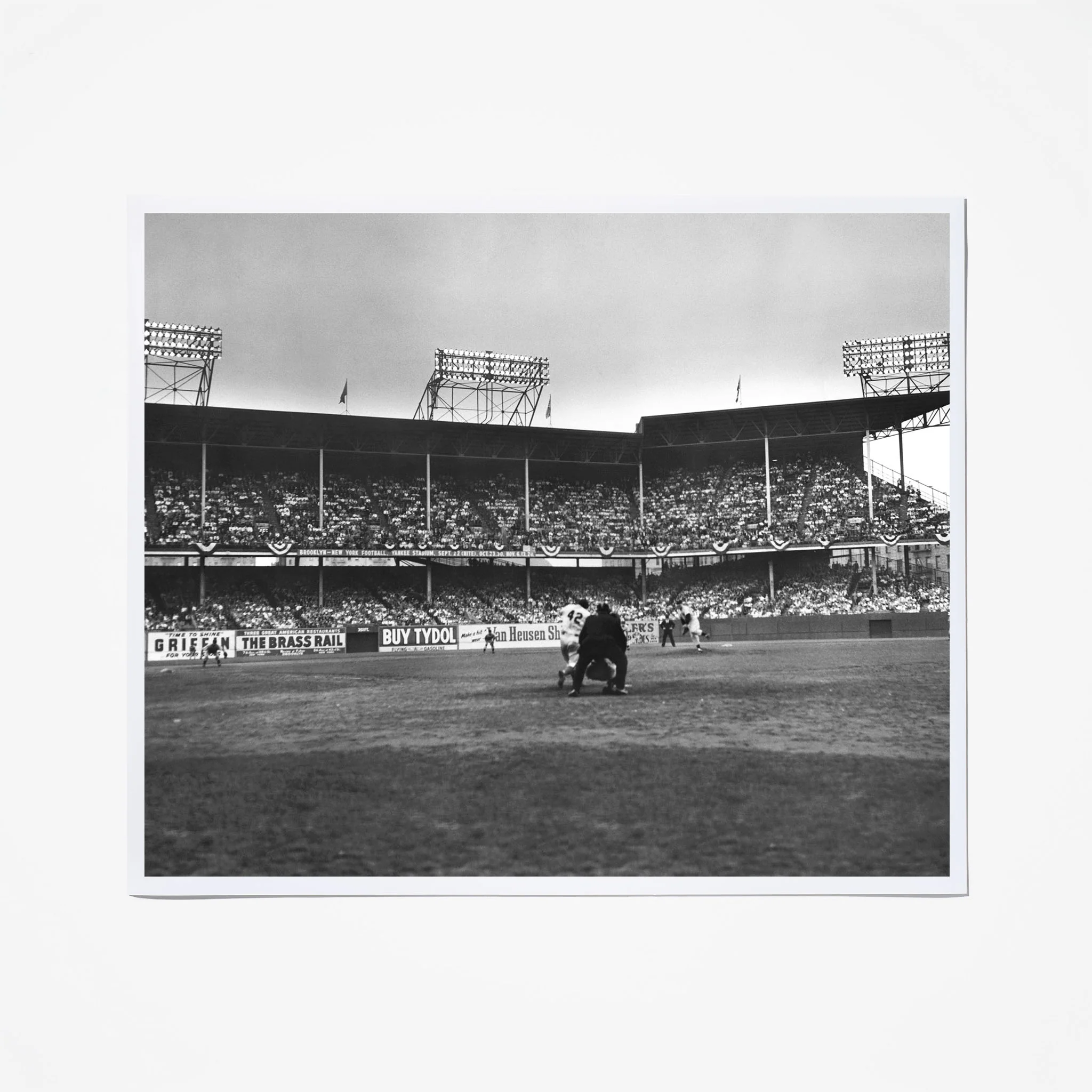 9969-world-series-under-lights-1.webp World Series Under Lights