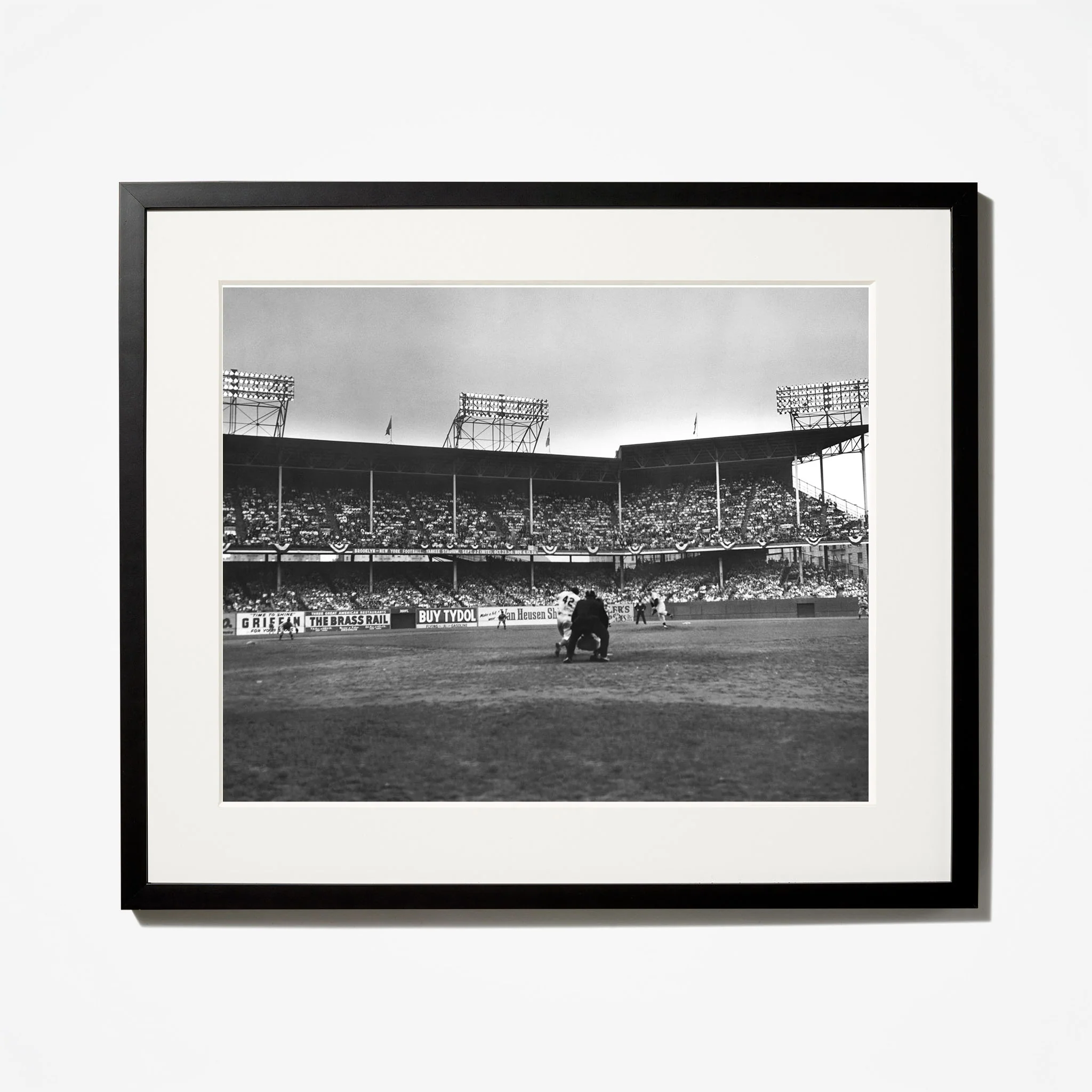 9969-world-series-under-lights-2.webp World Series Under Lights